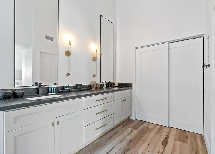 Holiday home Black Palm Sparkling Pool Pool Table Close To Kierland Entertainment Newly Designed Beauty Phoenix